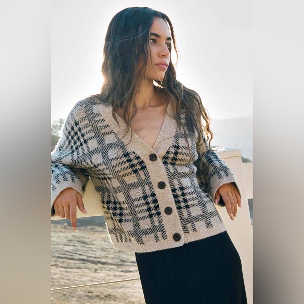 Rails ‘Reese’ Sweater in size Small, color ‘oatmeal plaid’